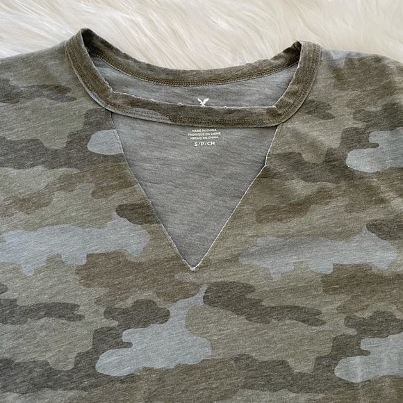 American Eagle Shirt - Picture 2 of 4